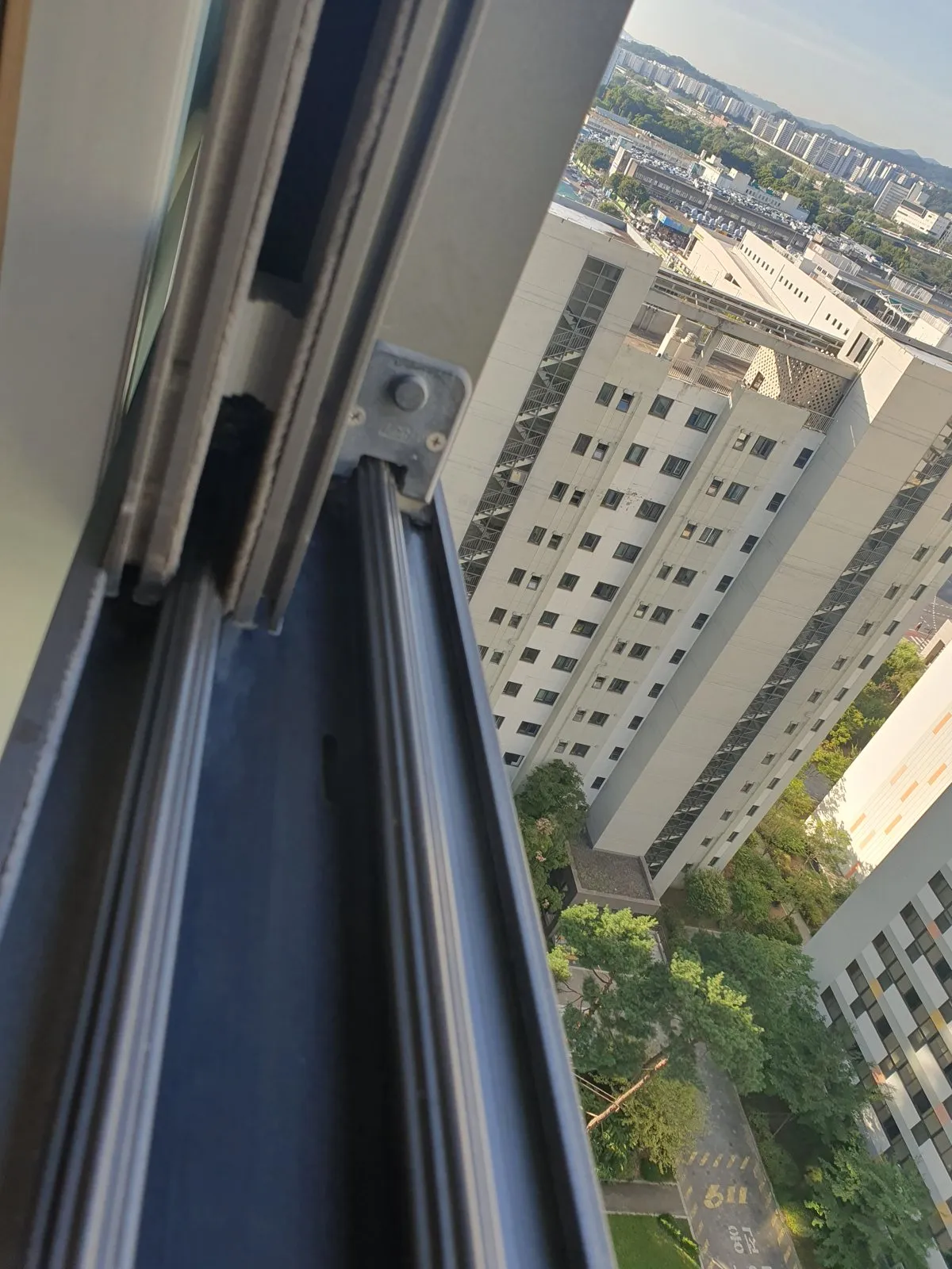 가락동 아파트 방충망 시공 사진 8